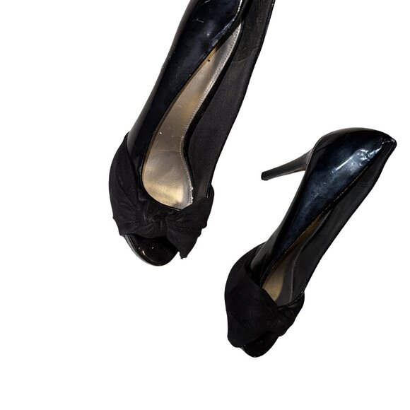 Size 8 1/2 Womens Black Heels with Bow 8.5 - Picture 5 of 5